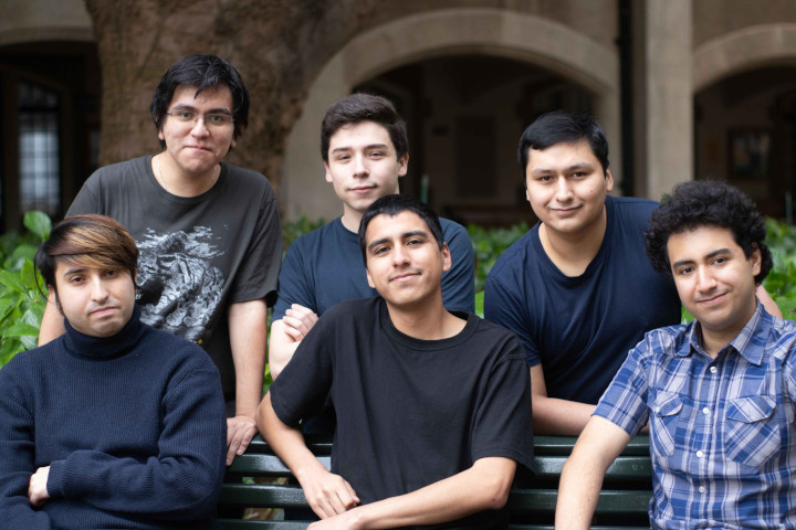 Desarrollan App que ayuda a estudiantes en su preparación para rendir la PAES